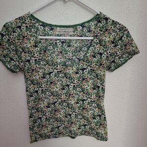Urban Outfitters Green Floral Scoop Neck Short Sleeve Tee